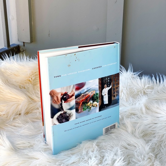 Iron Chef Geoffrey Zakarian Town & Country Cookbook - Picture 2 of 10